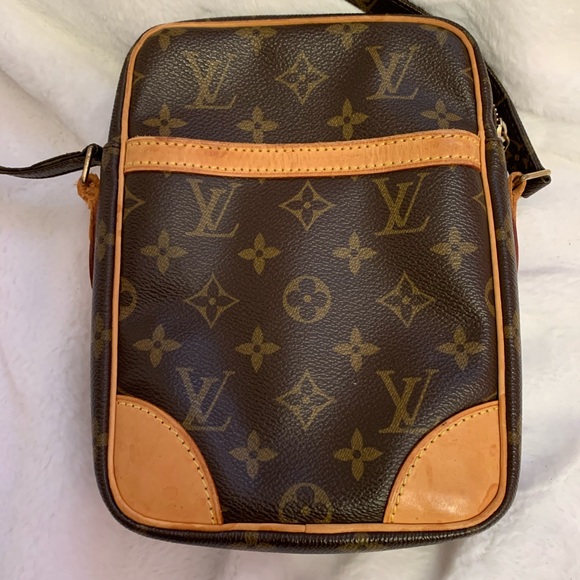 Louis Vuitton Danube - Picture 2 of 8